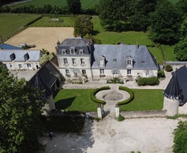 le Manoir de la Mazeraie vu du Ciel (1)
