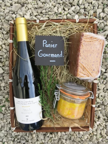 panier gourmand avec notre Malvoisie {{brizy_dc_image_alt imageSrc=